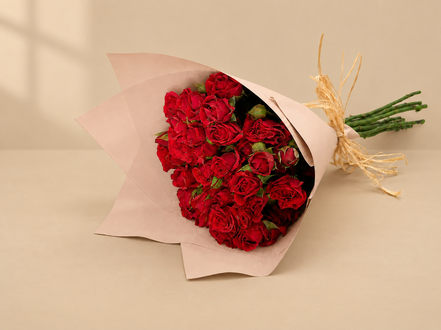 10 أغصان سبراي روز أحمر